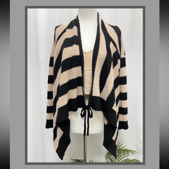 360 CASHMERE Black and Tan waterfall collar long sleeve tie front sweater - Picture 1 of 14